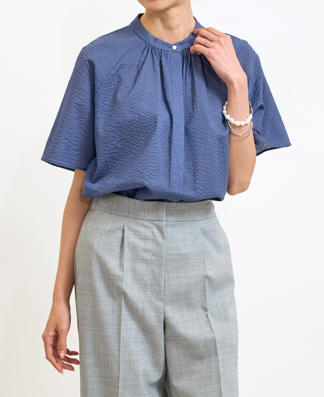 半袖シャツ / 4月中旬発送予定/スタンドギャザー