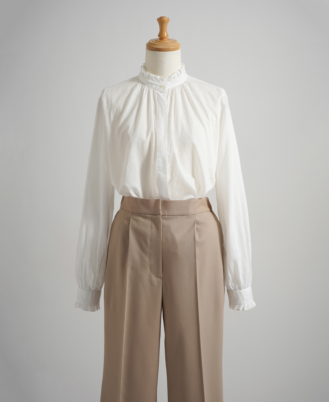 長袖シャツ / 2月中旬発送予定/スタンドフリル