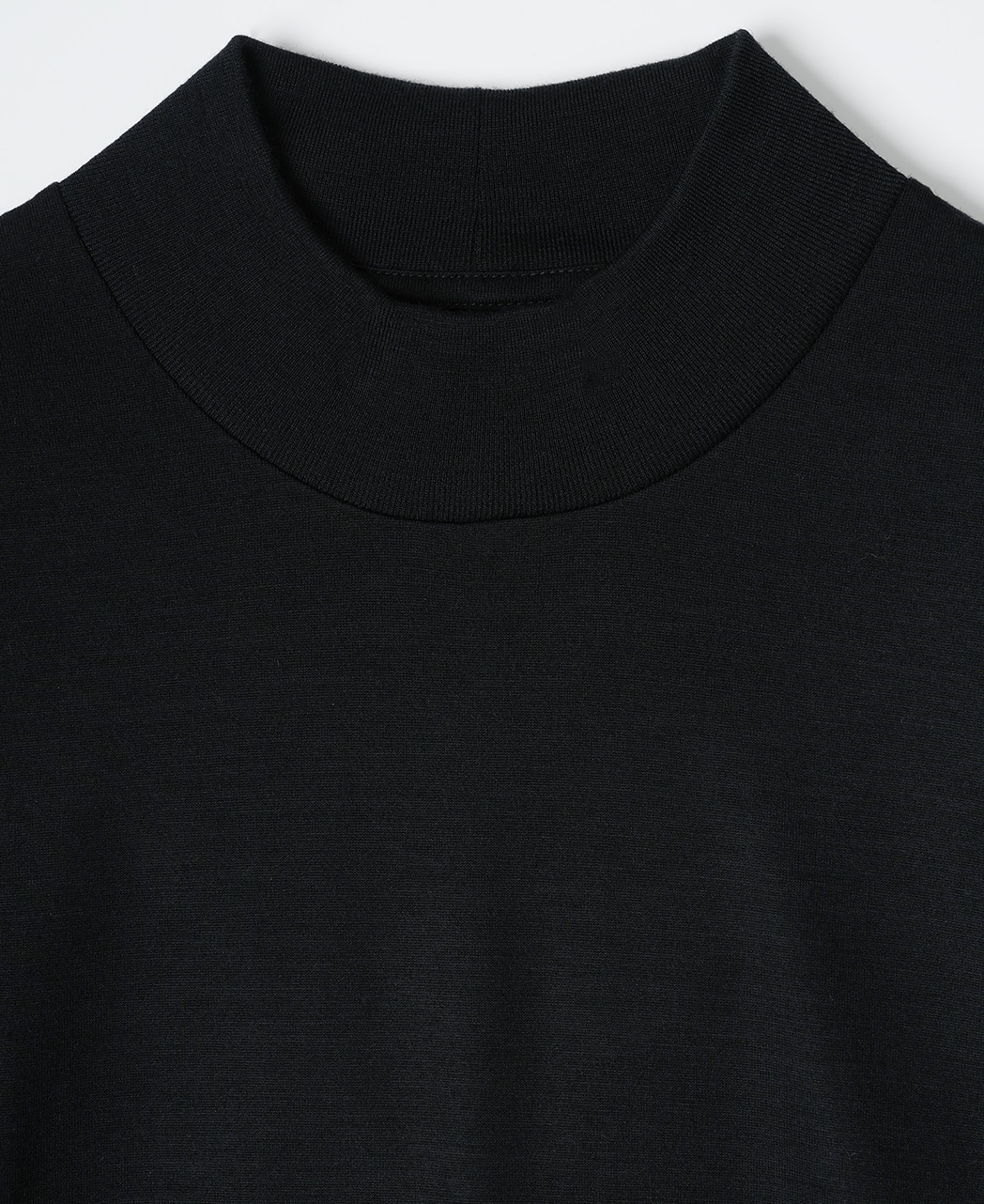 メリノウールTシャツ/モックネック/ ブラック系