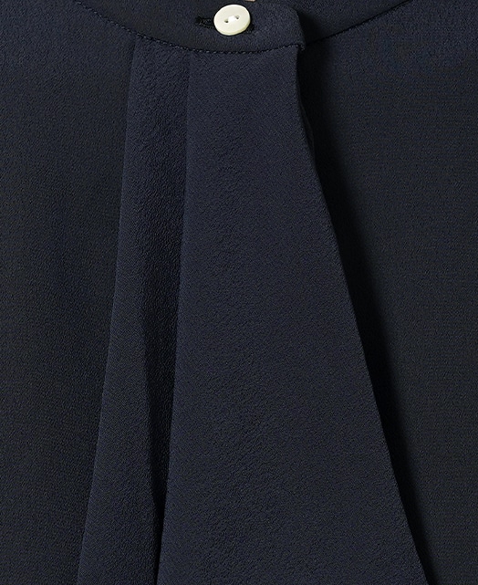 ブラウス