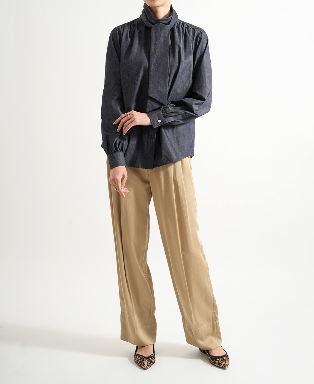 ブラウス/ギャザーボウタイ