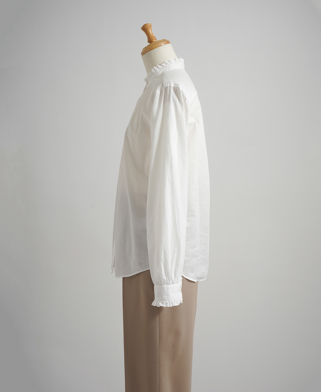 長袖シャツ / 2月中旬発送予定/スタンドフリル