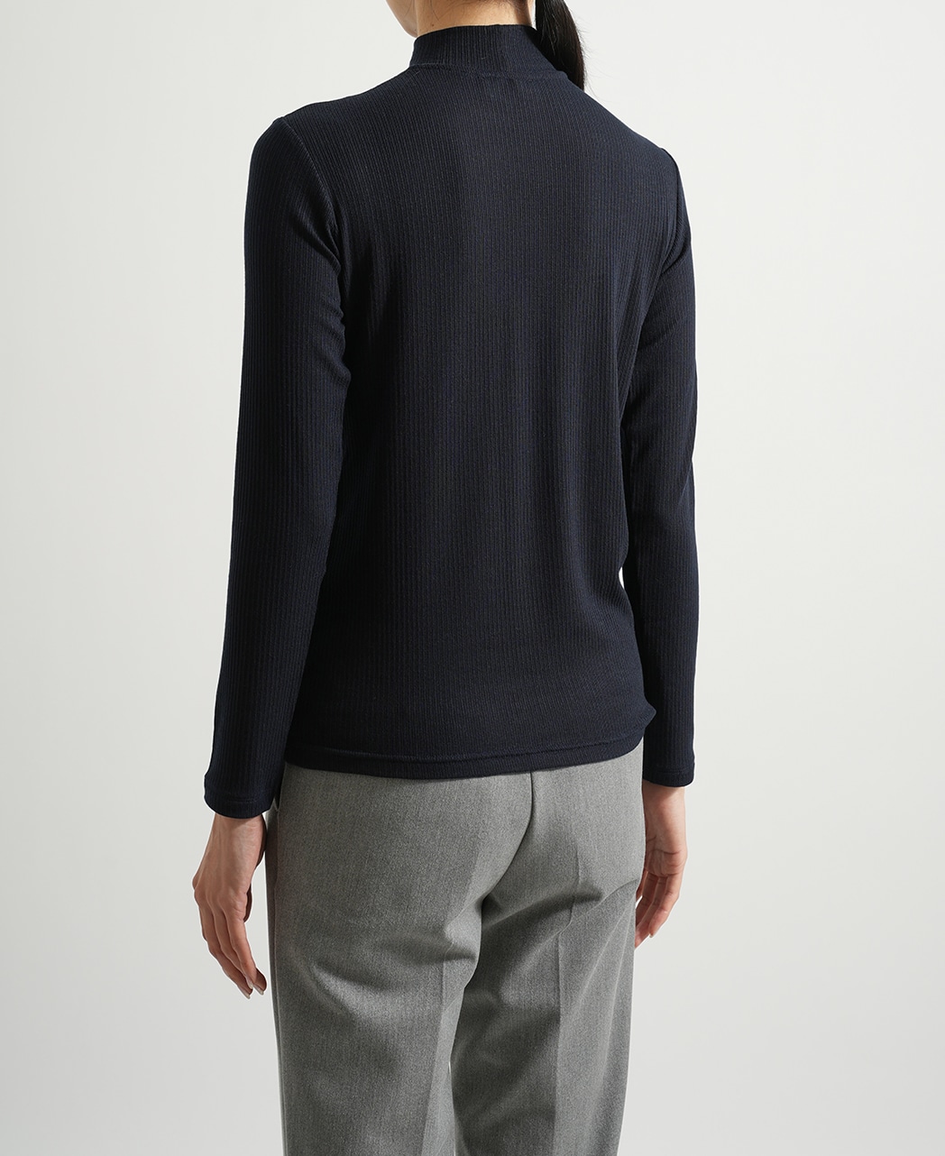 ハイネックプルオーバー / 1月中旬発送予定/カシミヤ・シルク混生地