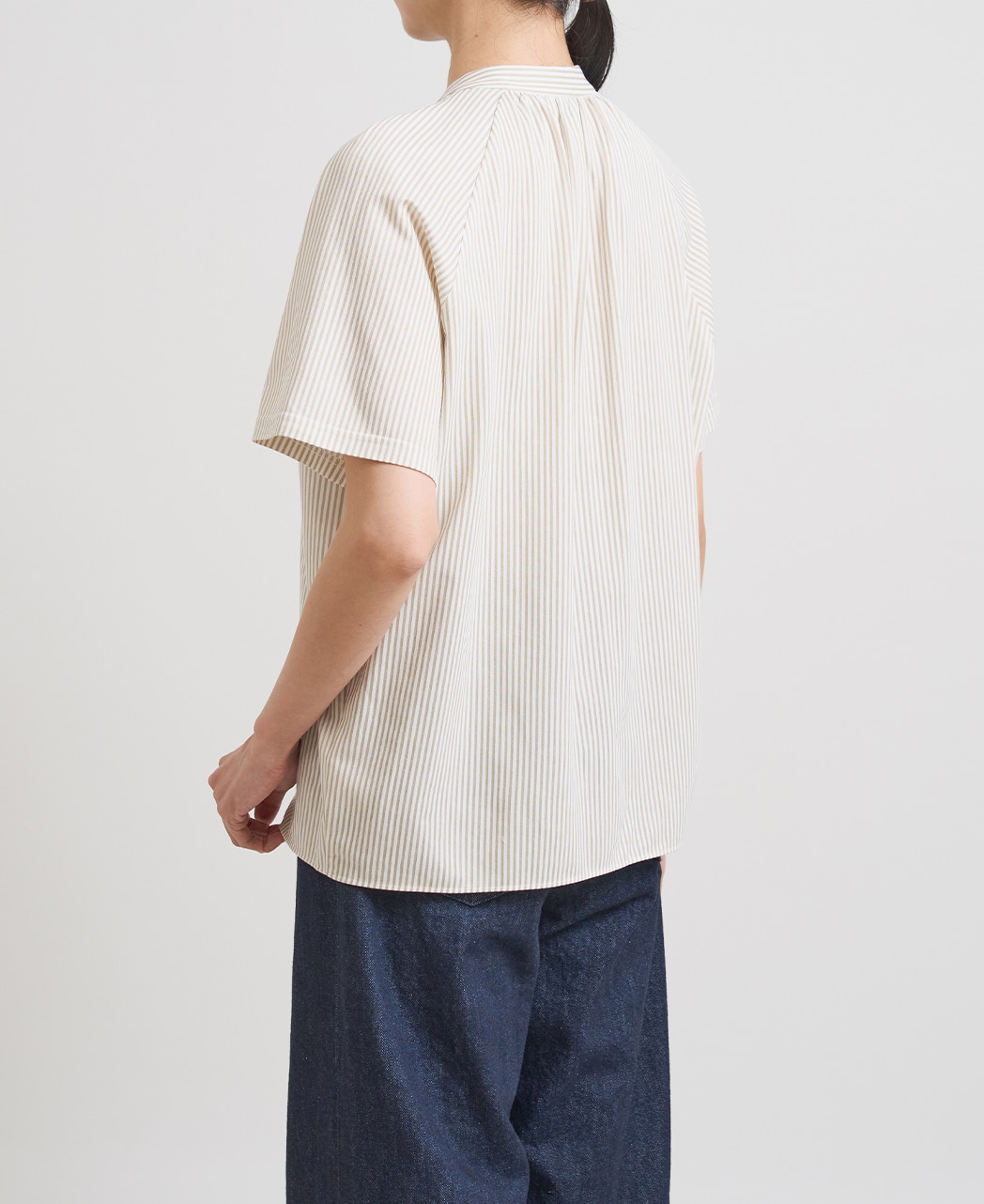 半袖シャツ / 4月中旬発送予定/スタンドギャザー