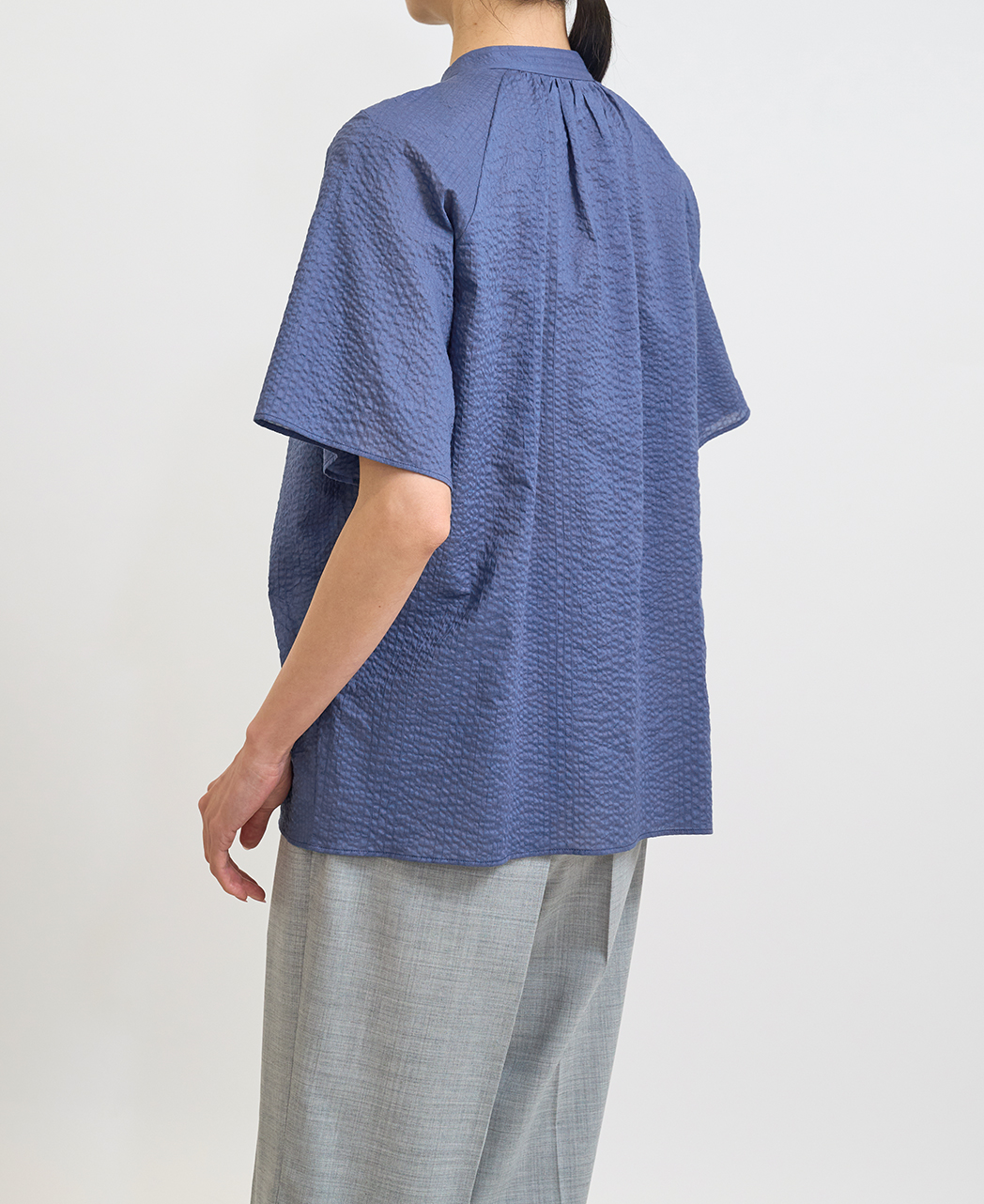 半袖シャツ / 4月中旬発送予定/スタンドギャザー