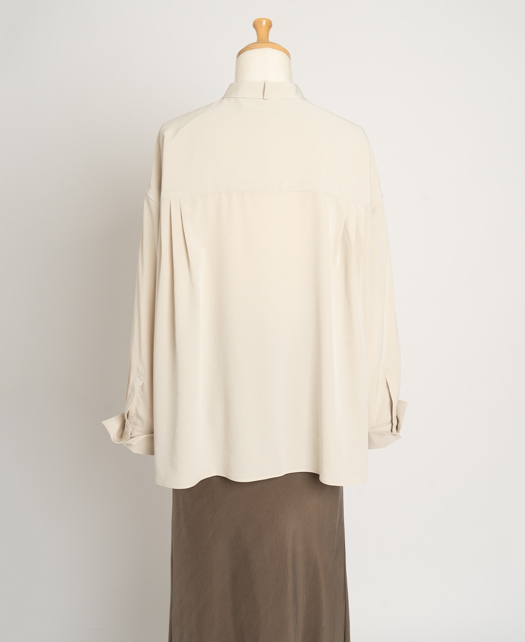 ブラウス/リボンタイ付き