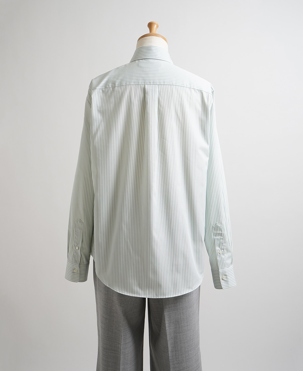 長袖シャツ / 3月下旬発送予定/ボックスプリーツ