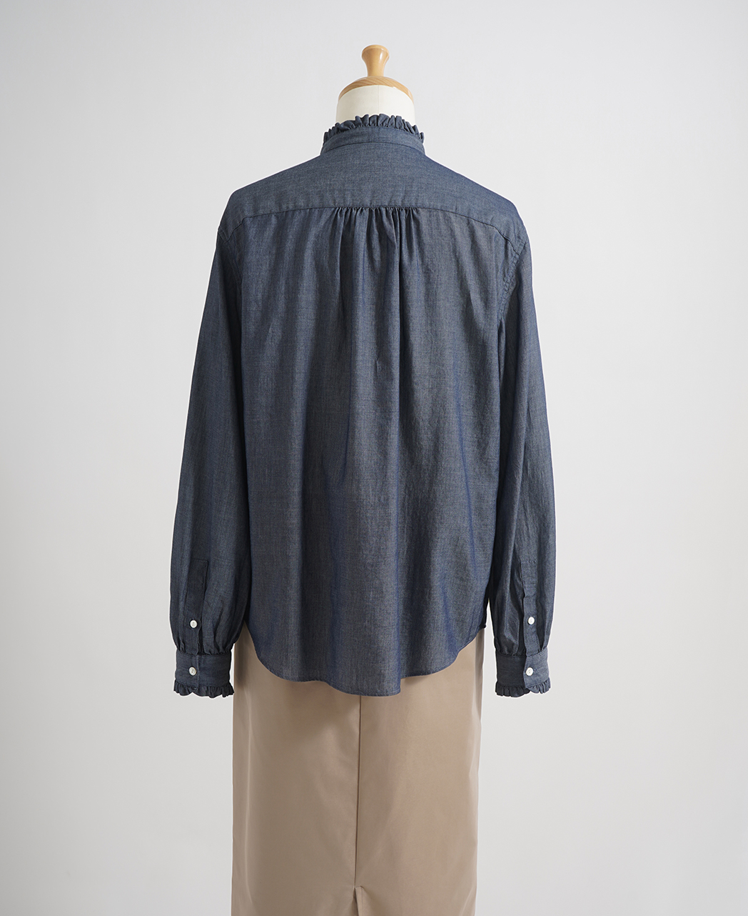 長袖シャツ / 2月中旬発送予定/スタンドフリル