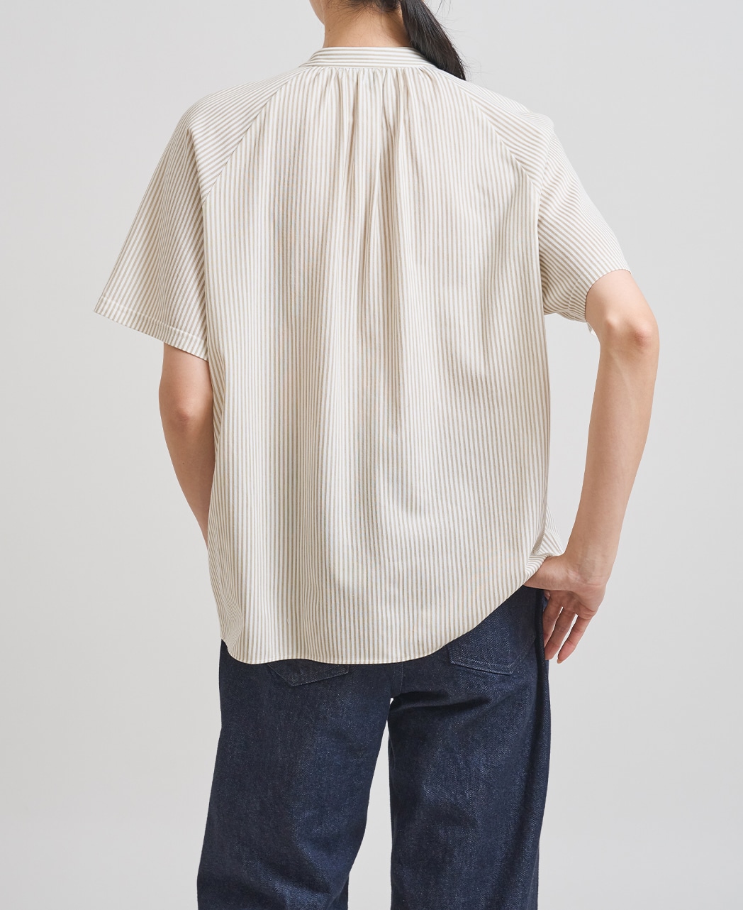 半袖シャツ / 4月中旬発送予定/スタンドギャザー