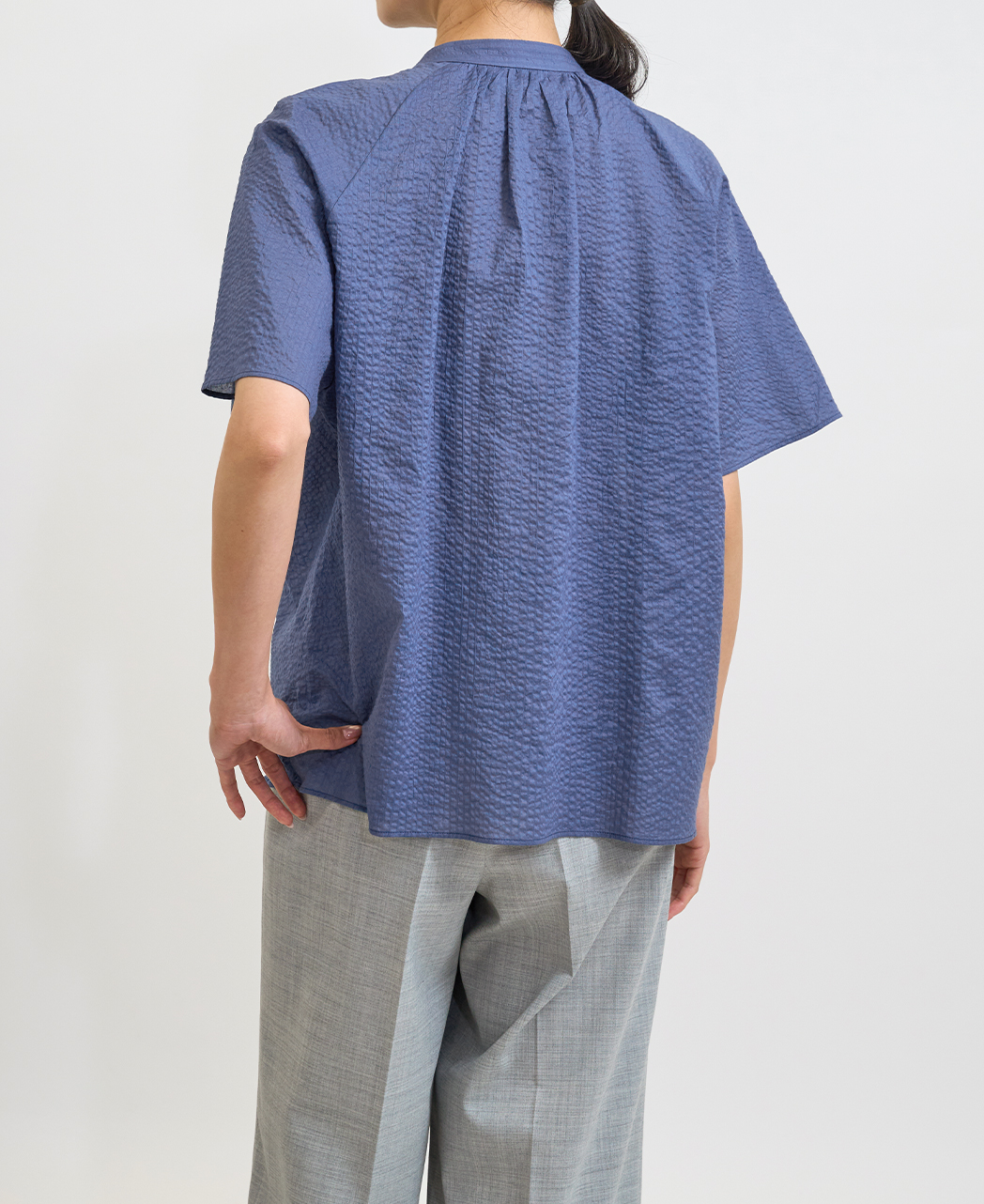 半袖シャツ / 4月中旬発送予定/スタンドギャザー