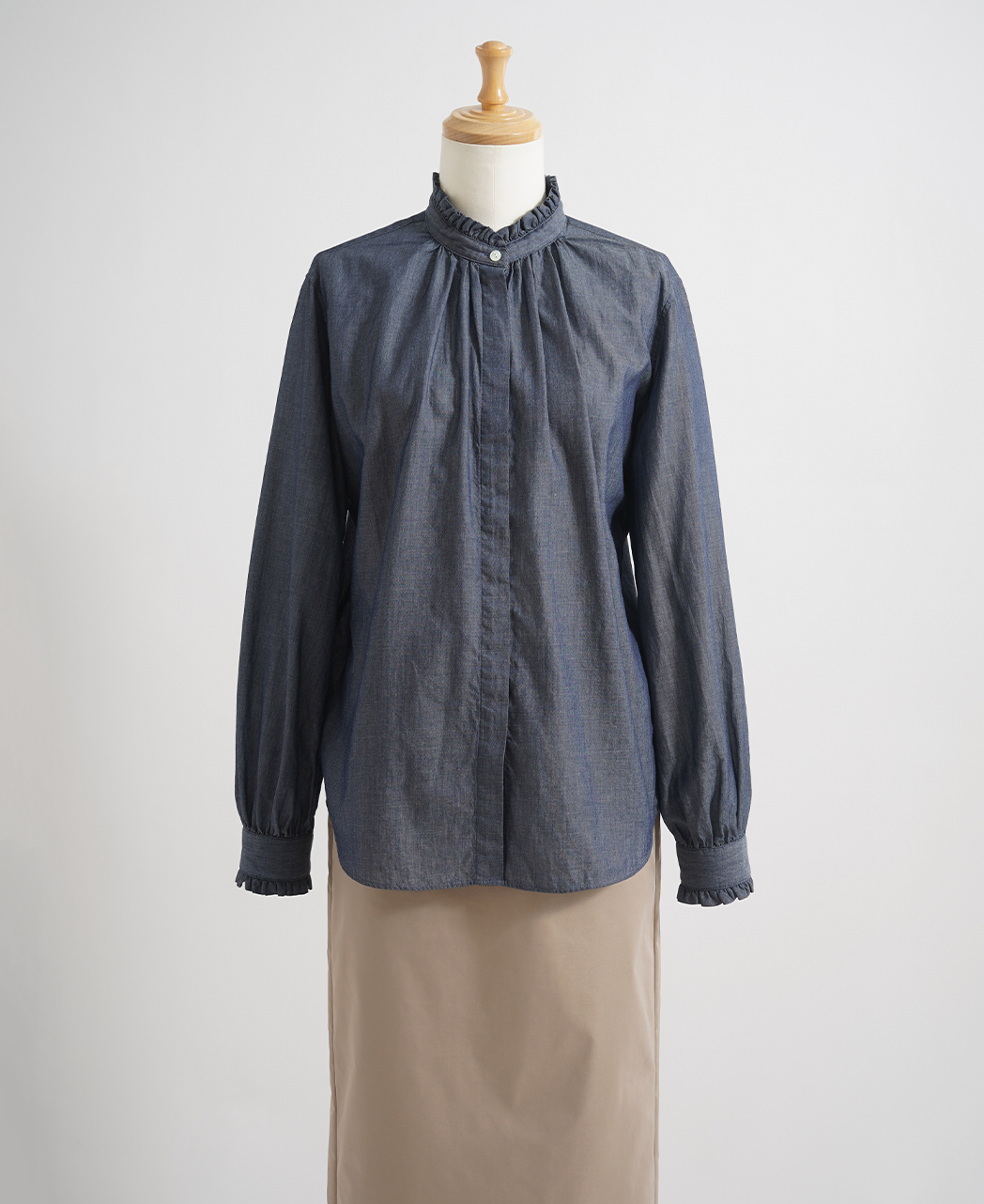 長袖シャツ / 2月中旬発送予定/スタンドフリル