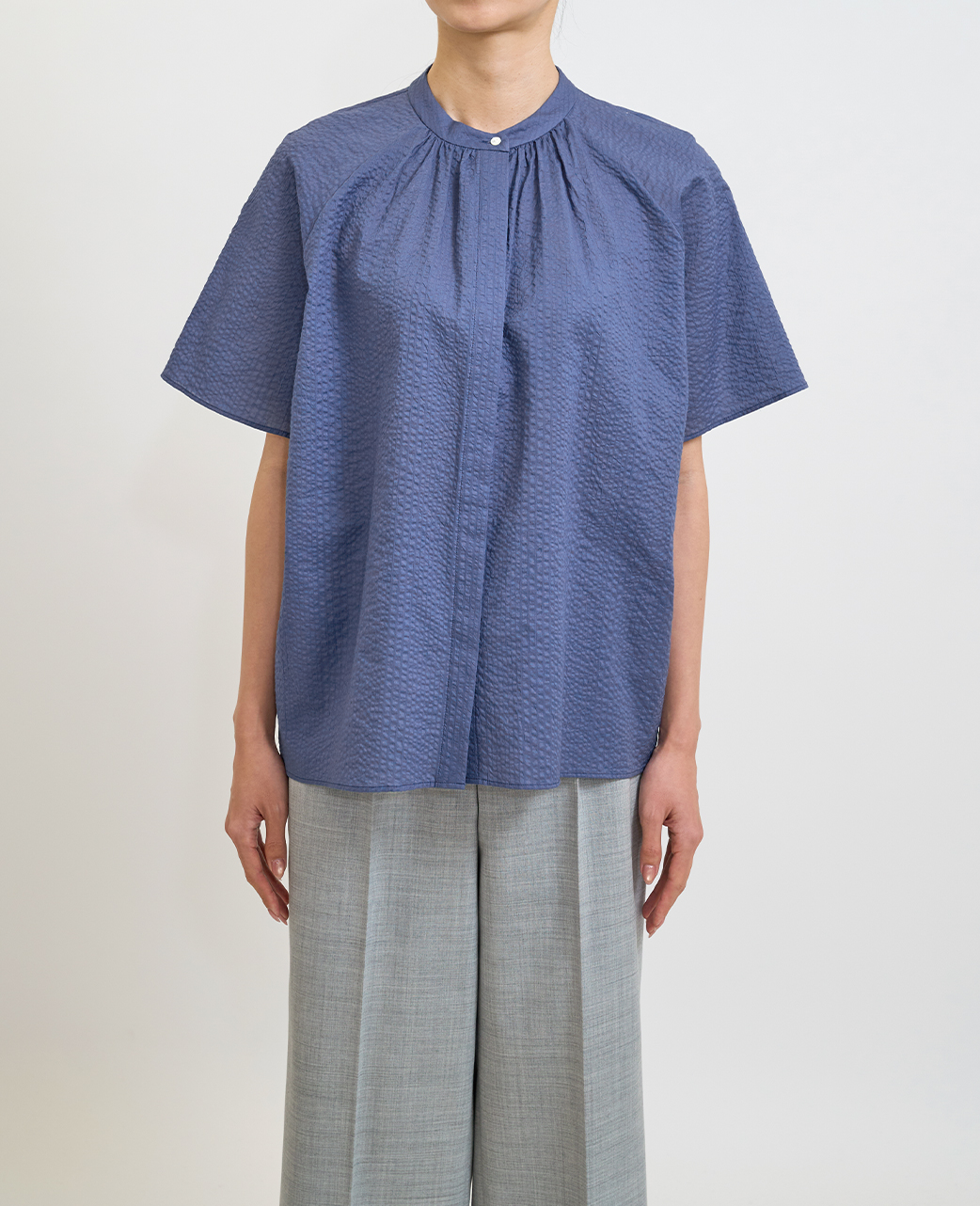 半袖シャツ / 4月中旬発送予定/スタンドギャザー