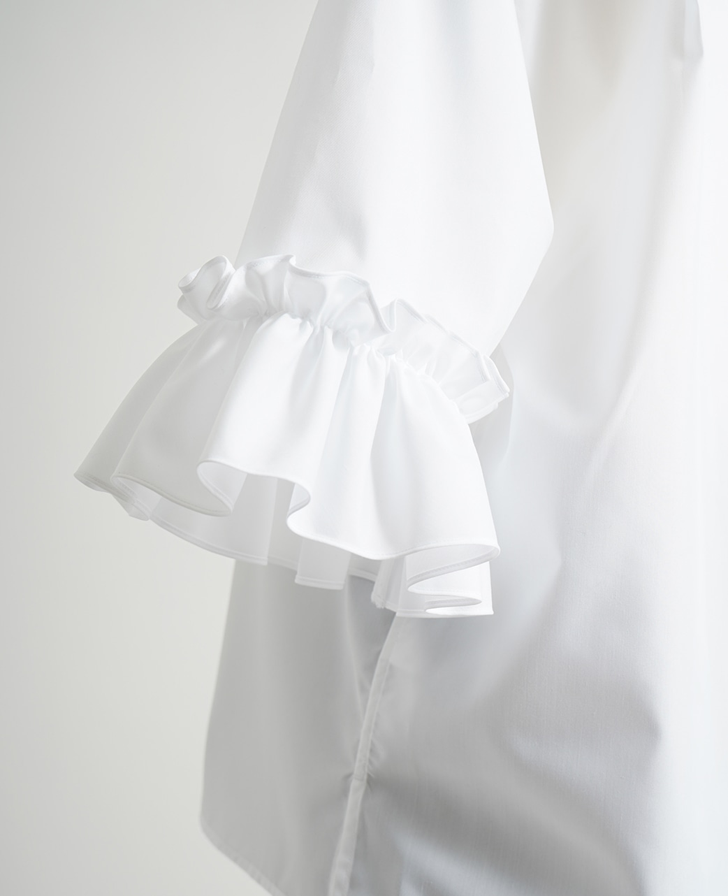 半袖シャツ / 5月下旬発送予定/袖フリル / フリーサイズ