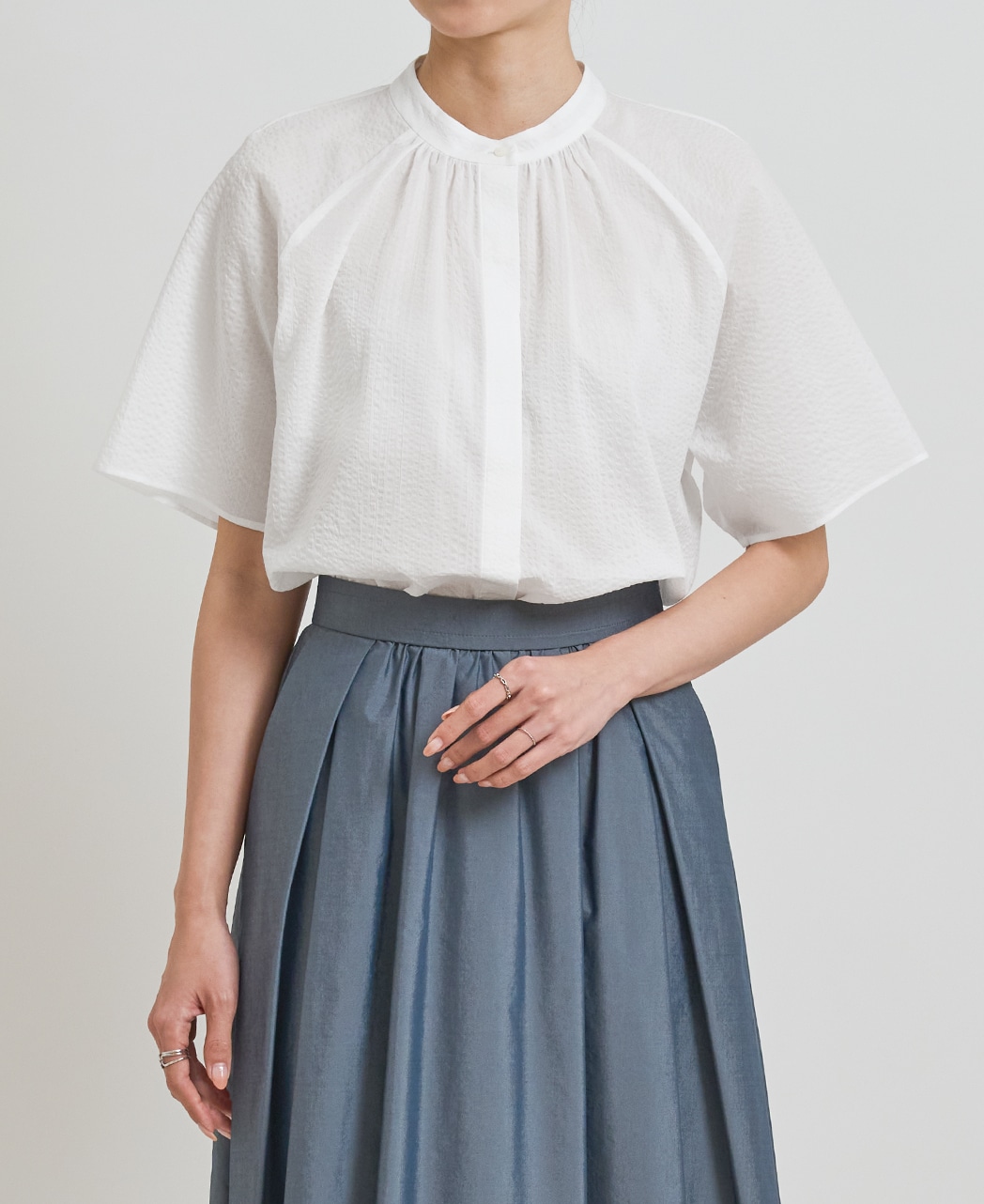 半袖シャツ / 4月中旬発送予定/スタンドギャザー